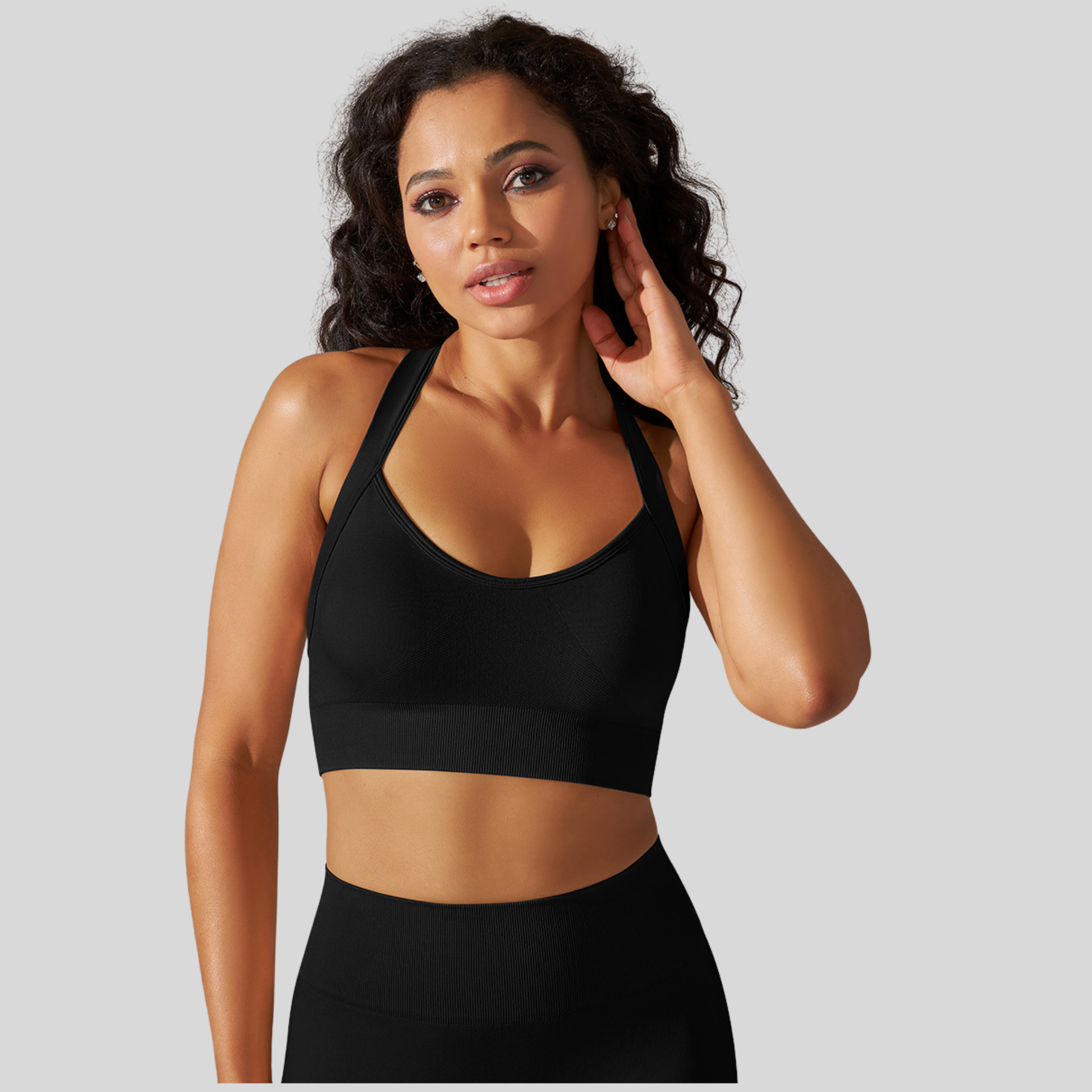 Seamless Sculpt Cross-Back Sports Bra – Ultimate Support & Style - Alzya
