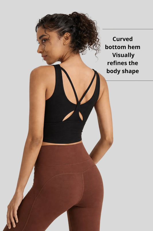 The Yoga Top That Highlights the Back Without Restriction