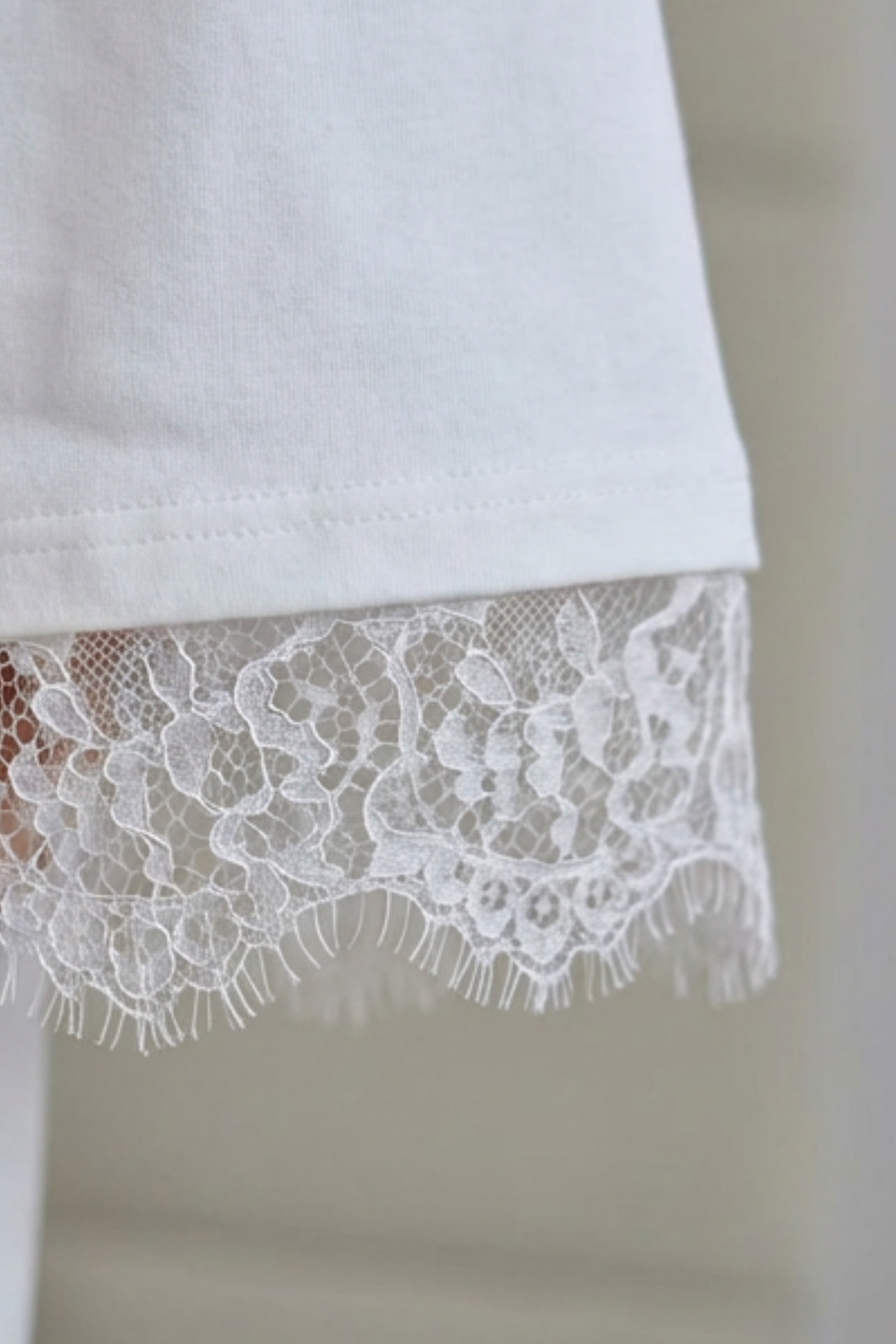 Oversized Lace Splicing Tee