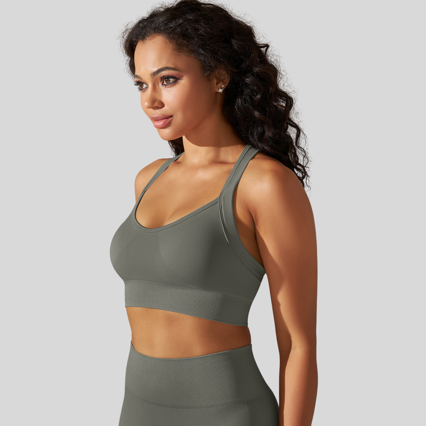 Seamless Sculpt Cross-Back Sports Bra – Ultimate Support & Style - Alzya