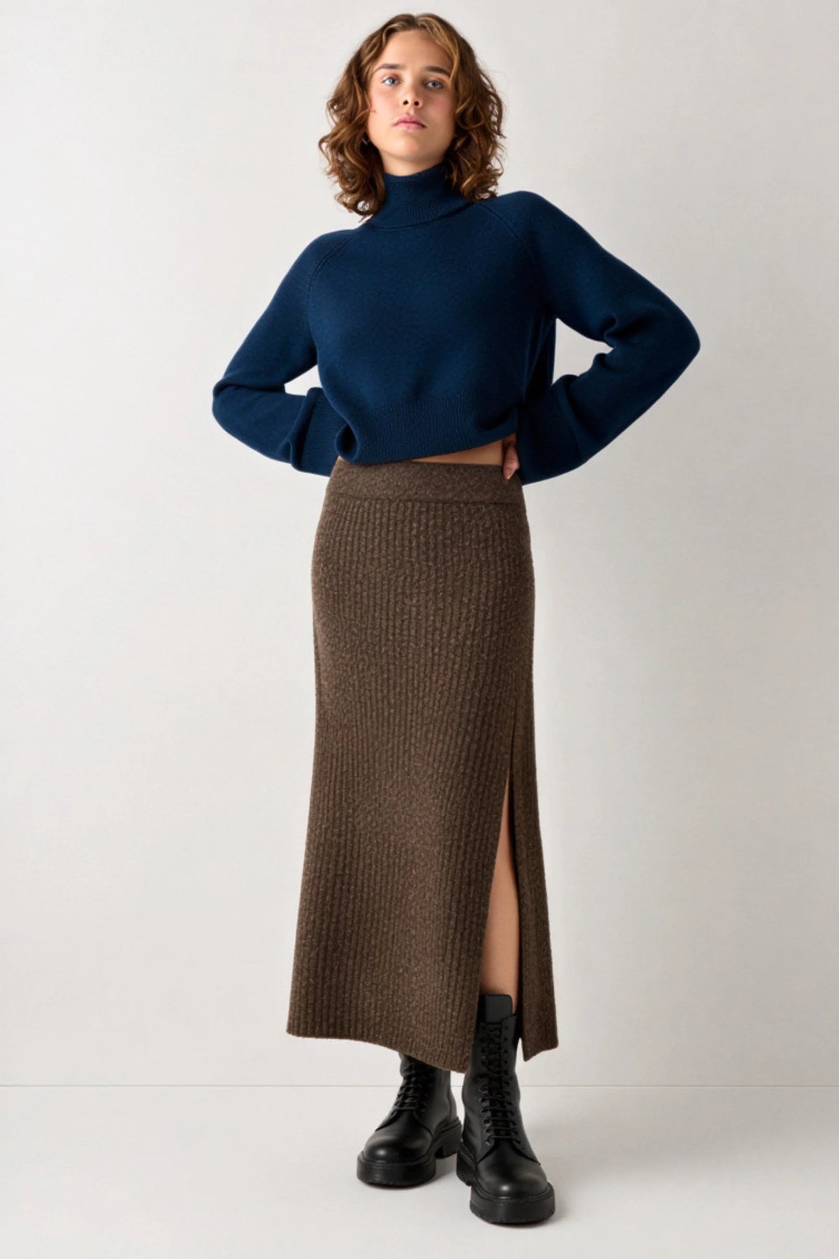 Brown Stretch Wool-Blend Ribbed Knit Midi Skirt with Side Slit