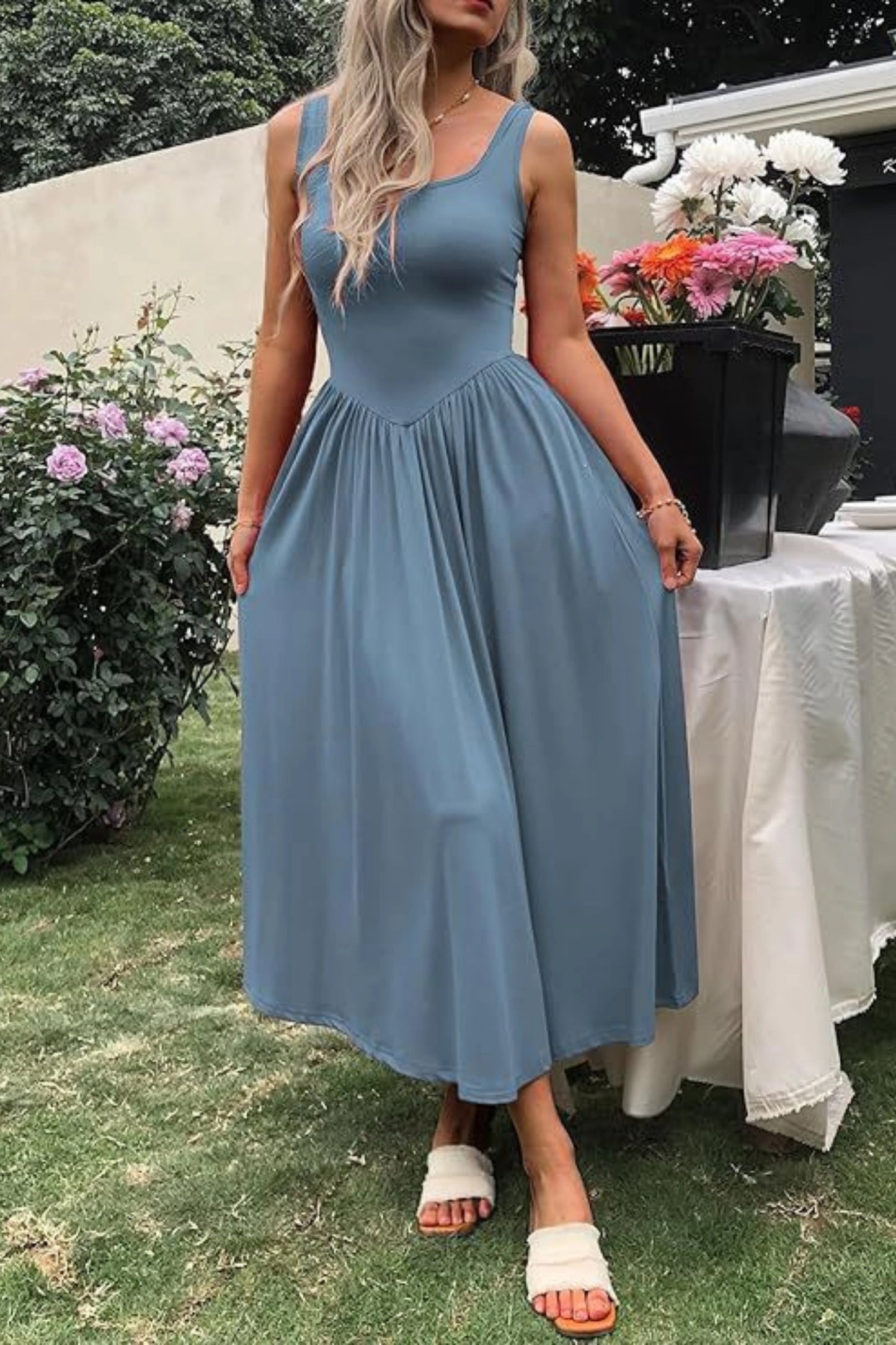 Alzya Midi Dress, Sleeveless, Straight Neckline, Fit & Flare Cut light
