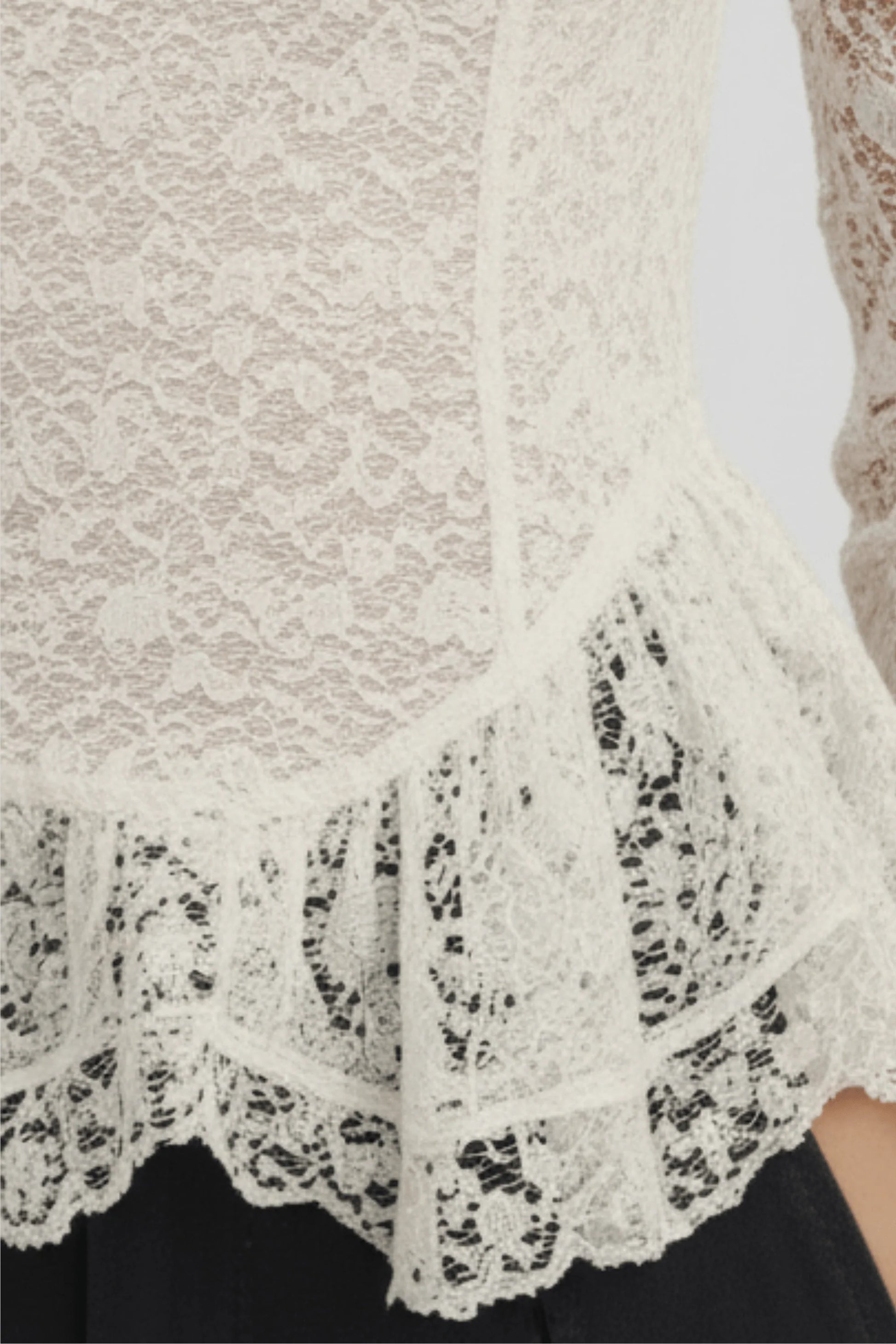 Alzya black lace long sleeve top