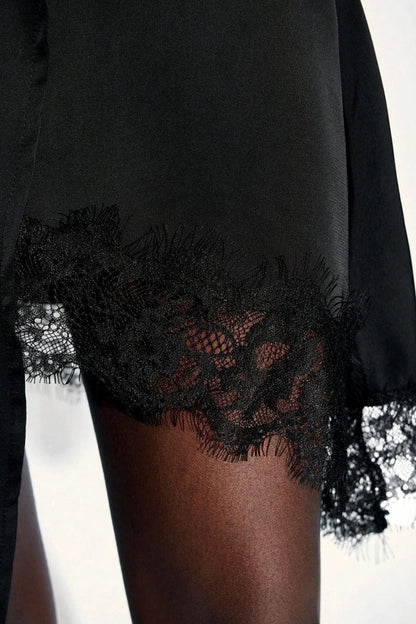 Asymmetrical midi skirt with lace trim Black