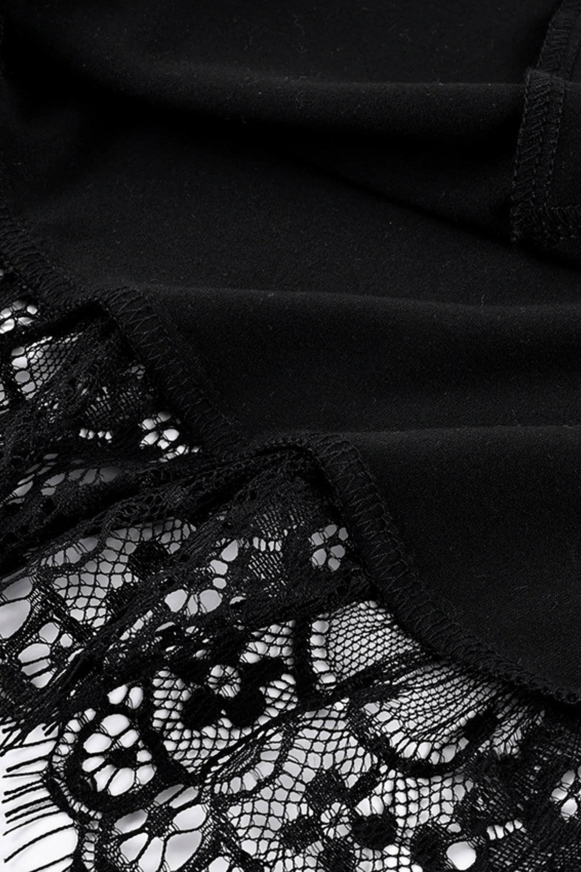 Lace trim fitted cropped camisole Black