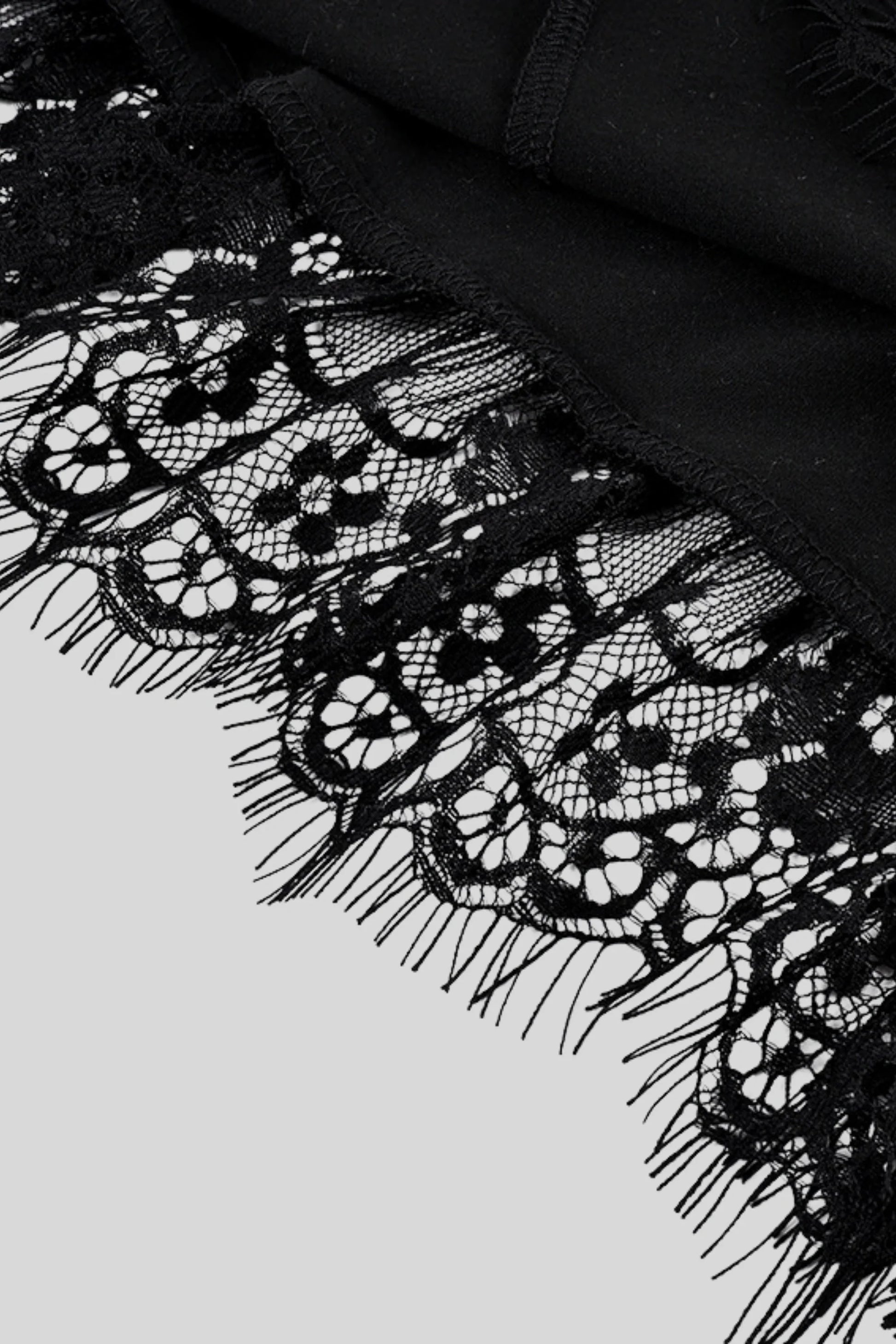 Lace trim fitted cropped camisole Black