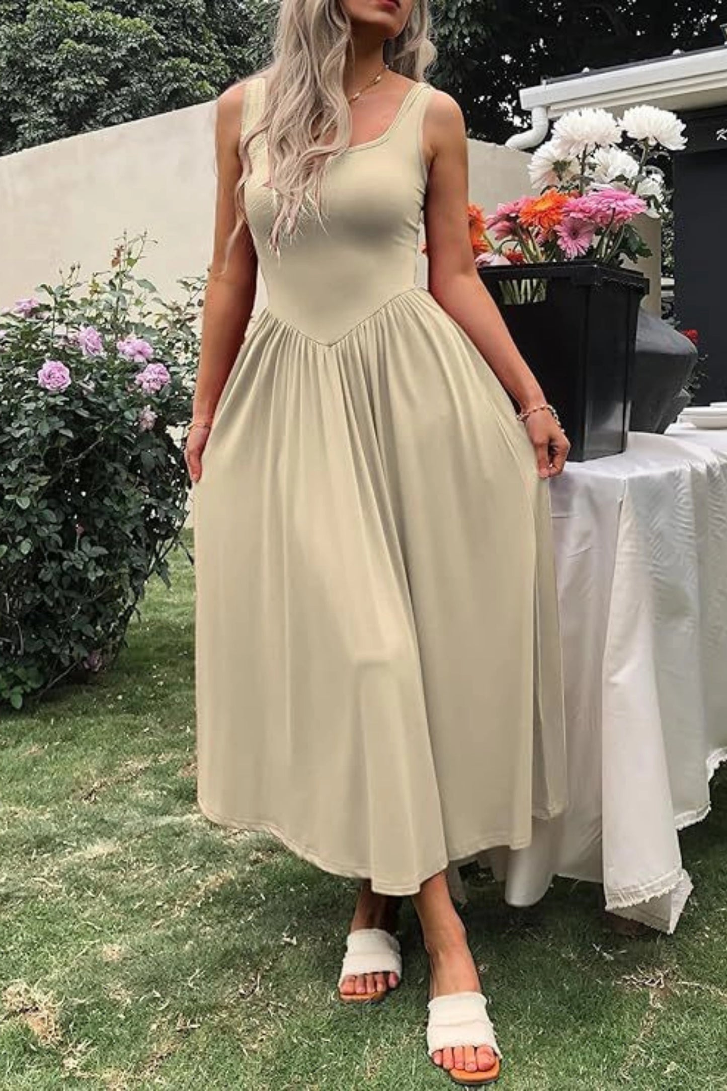 Alzya Midi Dress, Sleeveless, Straight Neckline, Fit & Flare Cut apricot