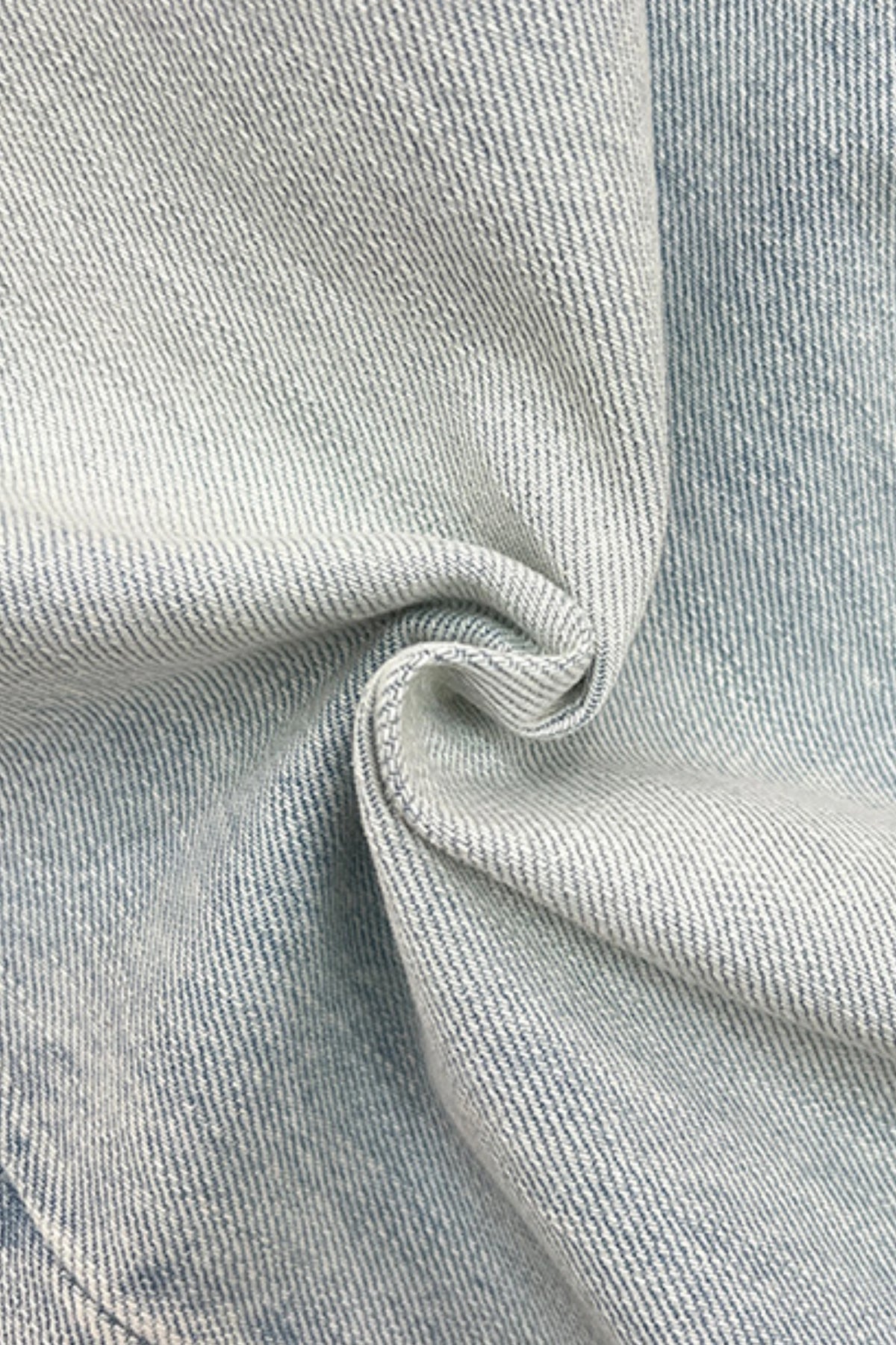Alzya_Relaxed_boyfriend-style_light_blue_washed_denim_jeans