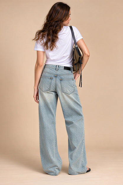 Alzya_Relaxed_boyfriend-style_light_blue_washed_denim_jeans