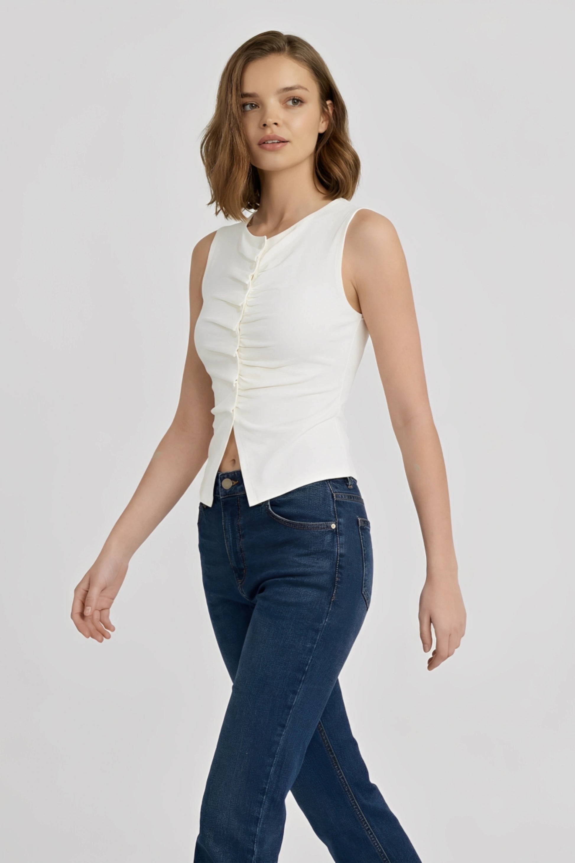 Alzya Sleeveless Ruched V-Neck Top_white