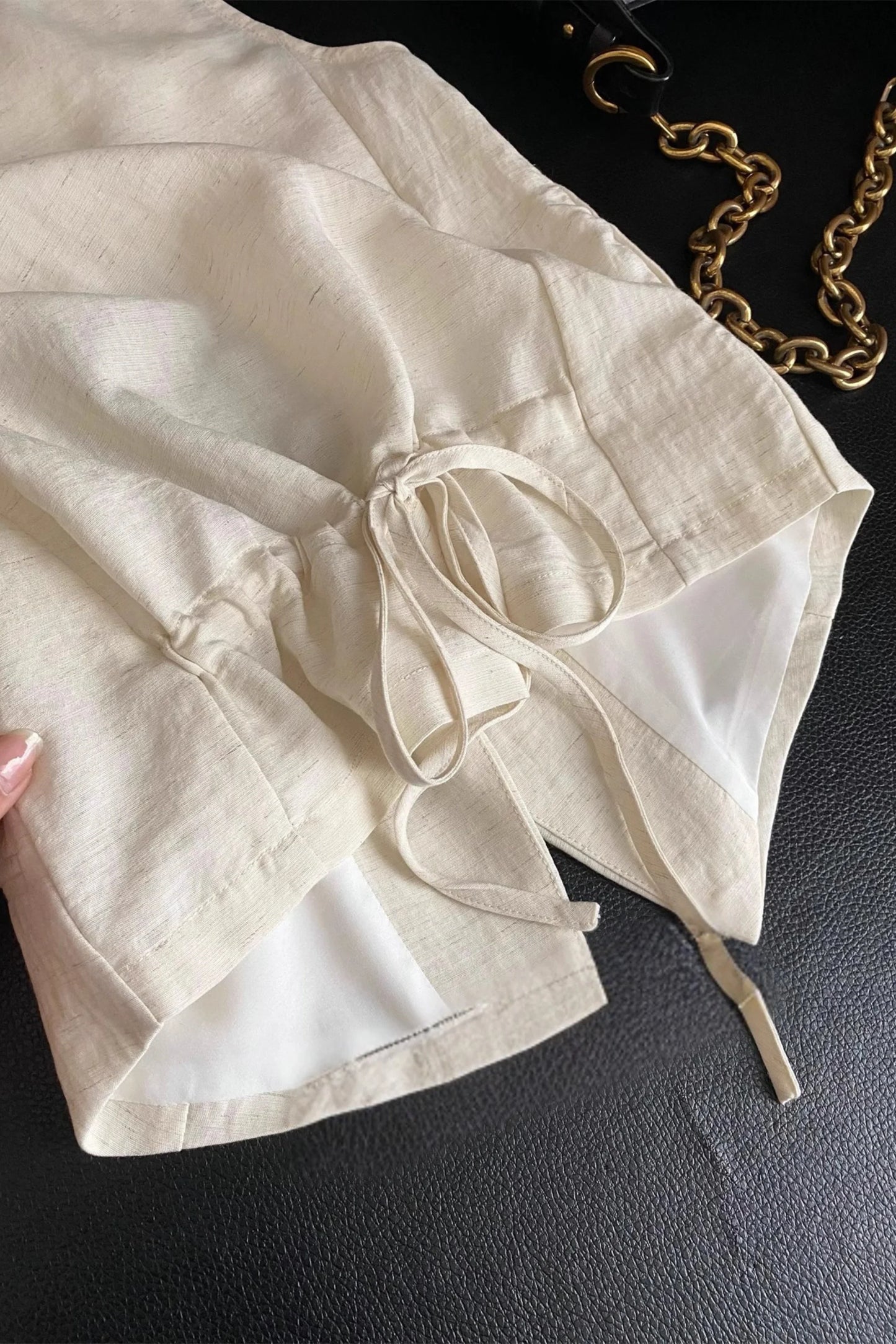 Linen Set That Cinches the Waist & Lengthens the Legs White