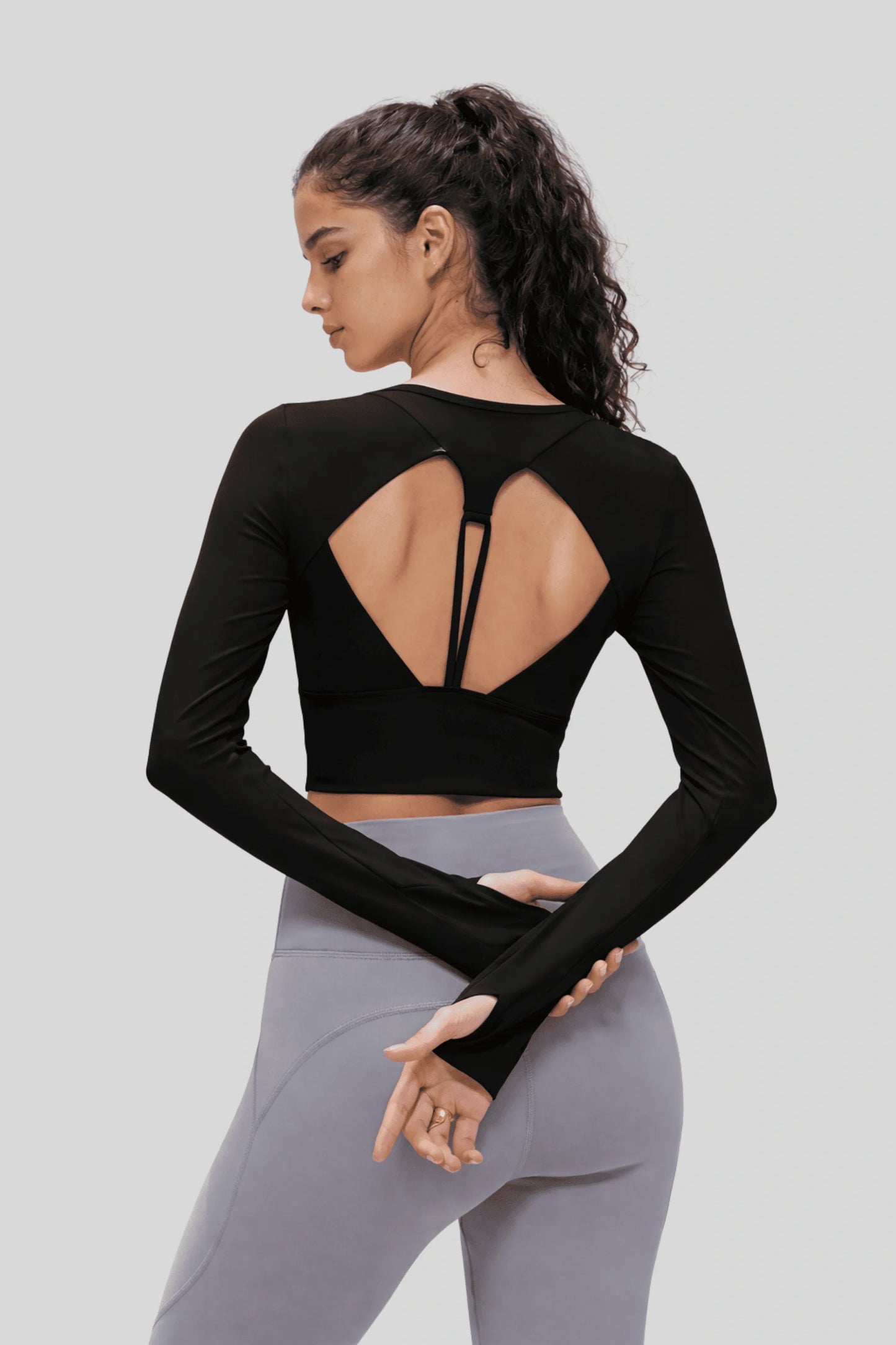 Alzya Long sleeve yoga top open back