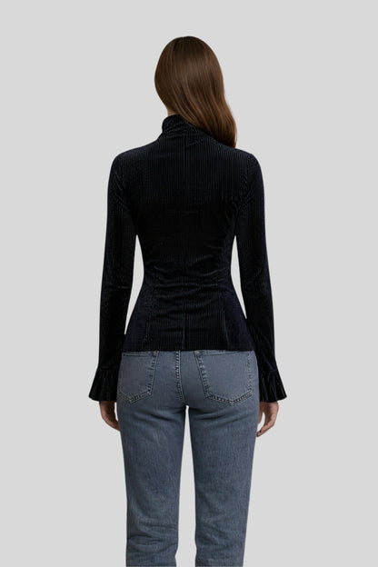 The Elegant Blouse That Adds a Refined Finish_Black