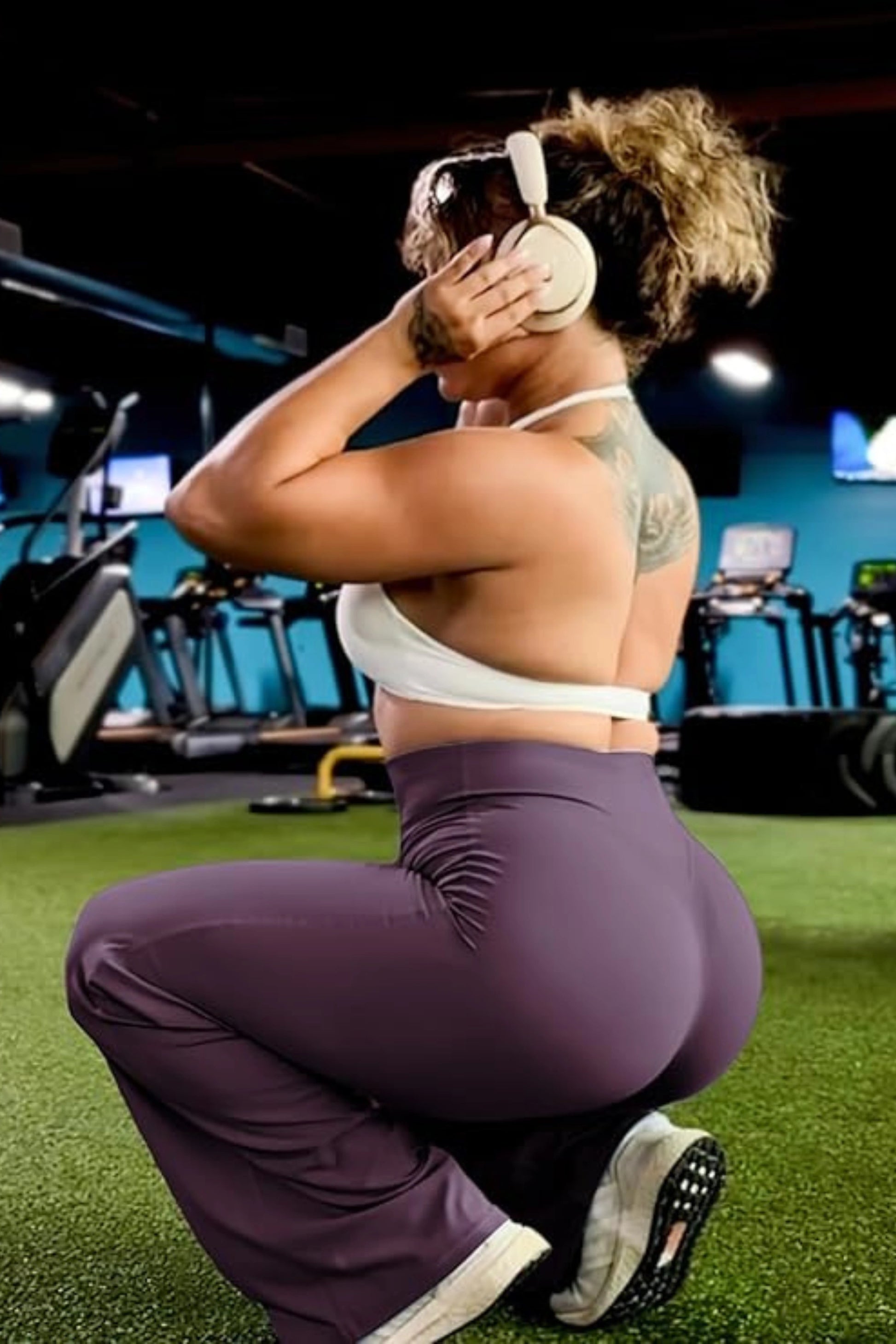 Luxe_Contour_Wide-Leg_Trousers_6_purple