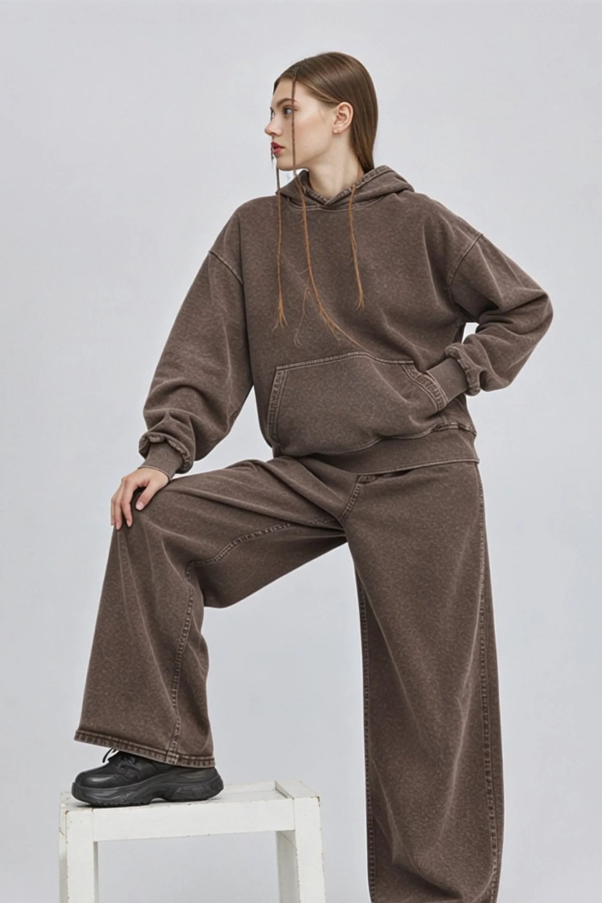 Oversized Hooded Sweatshirt – Black Black