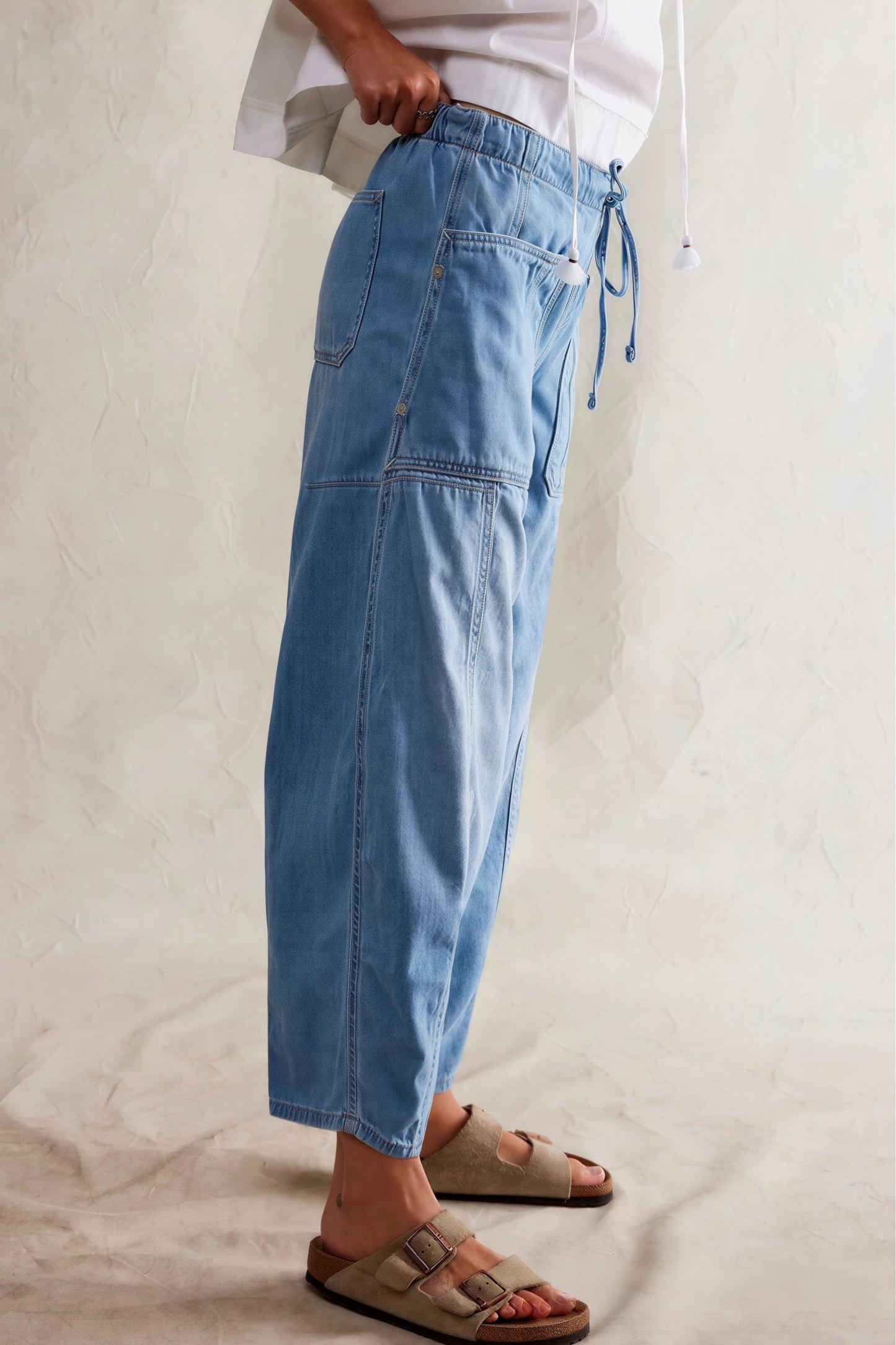 Relaxed Low-Rise Wide-Leg Denim Jeans